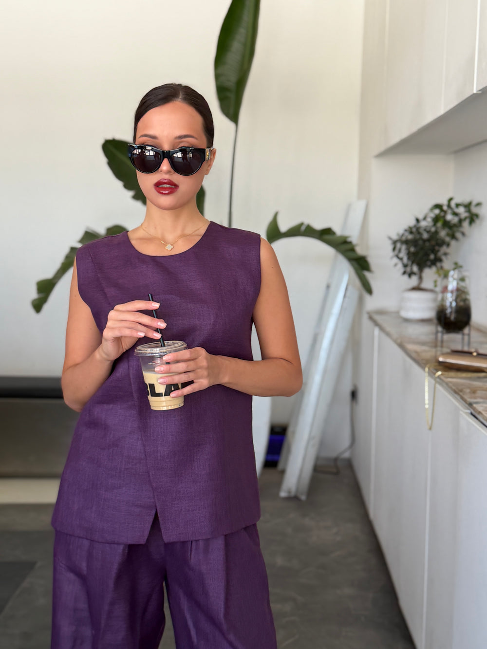 Lavender Geometric Embroidered Linen Abaya – Summer Colors