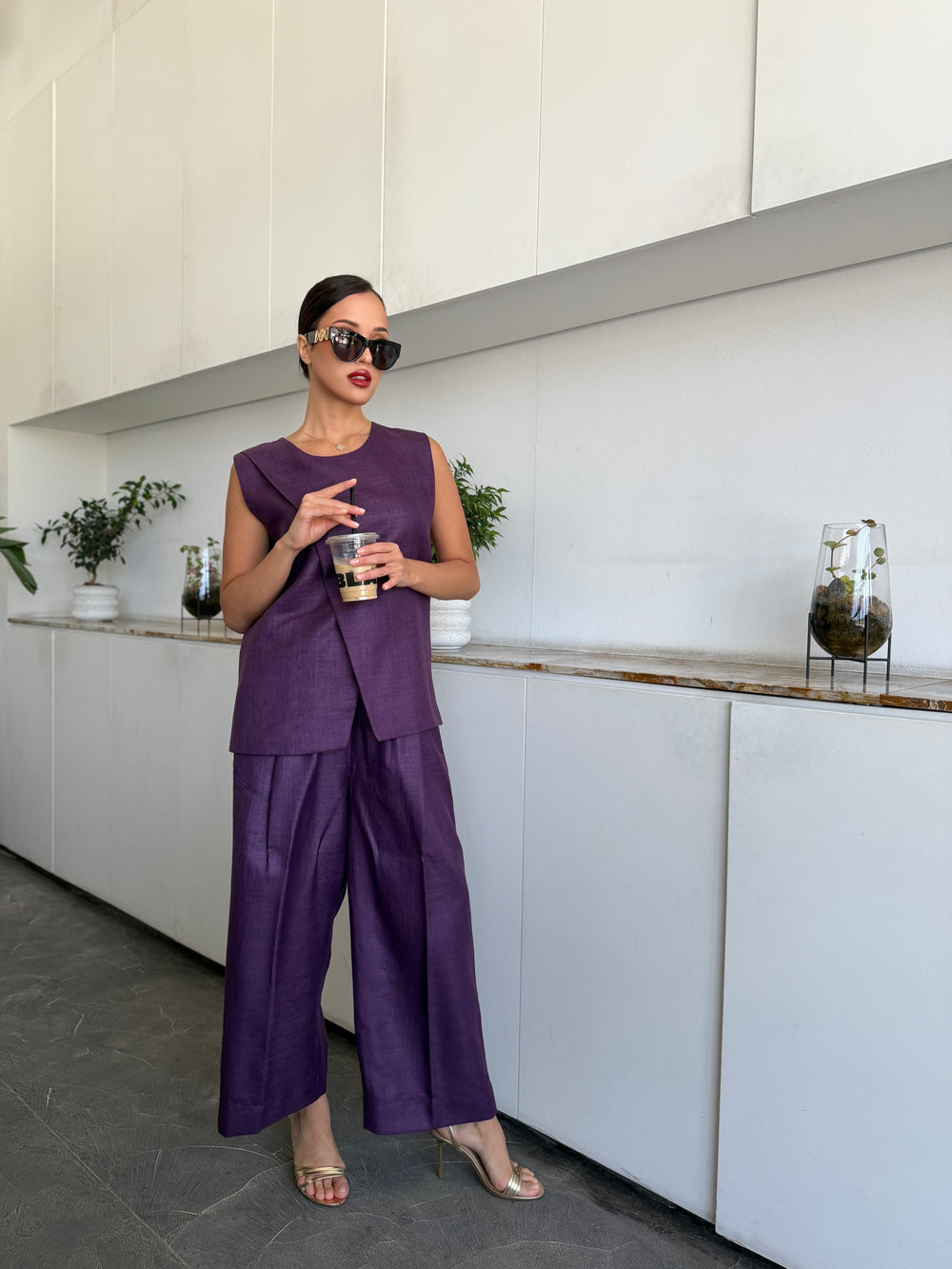 Lavender Geometric Embroidered Linen Abaya – Summer Colors