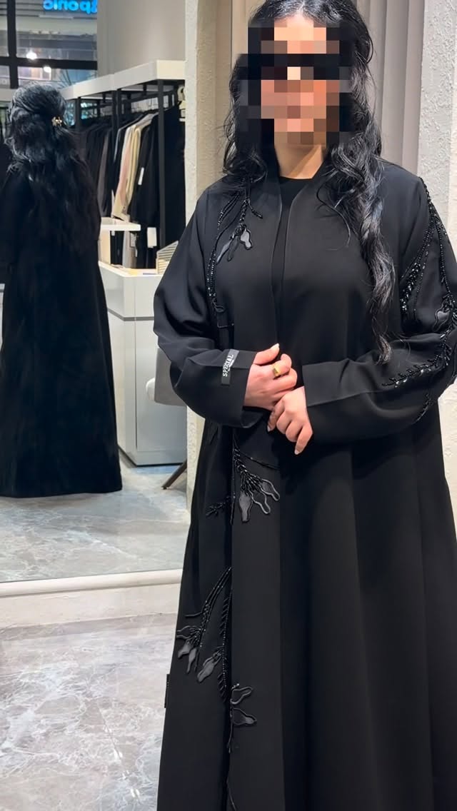 Black Floral Beaded Occasion Abaya – Luxury Embroidery